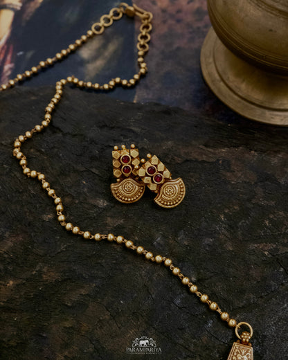 Gunta Necklace Set