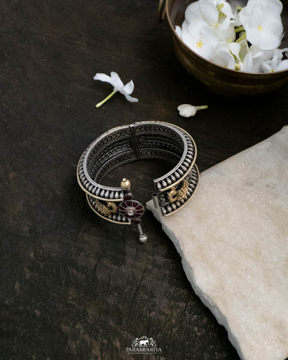 Tashi Bangle (Single)