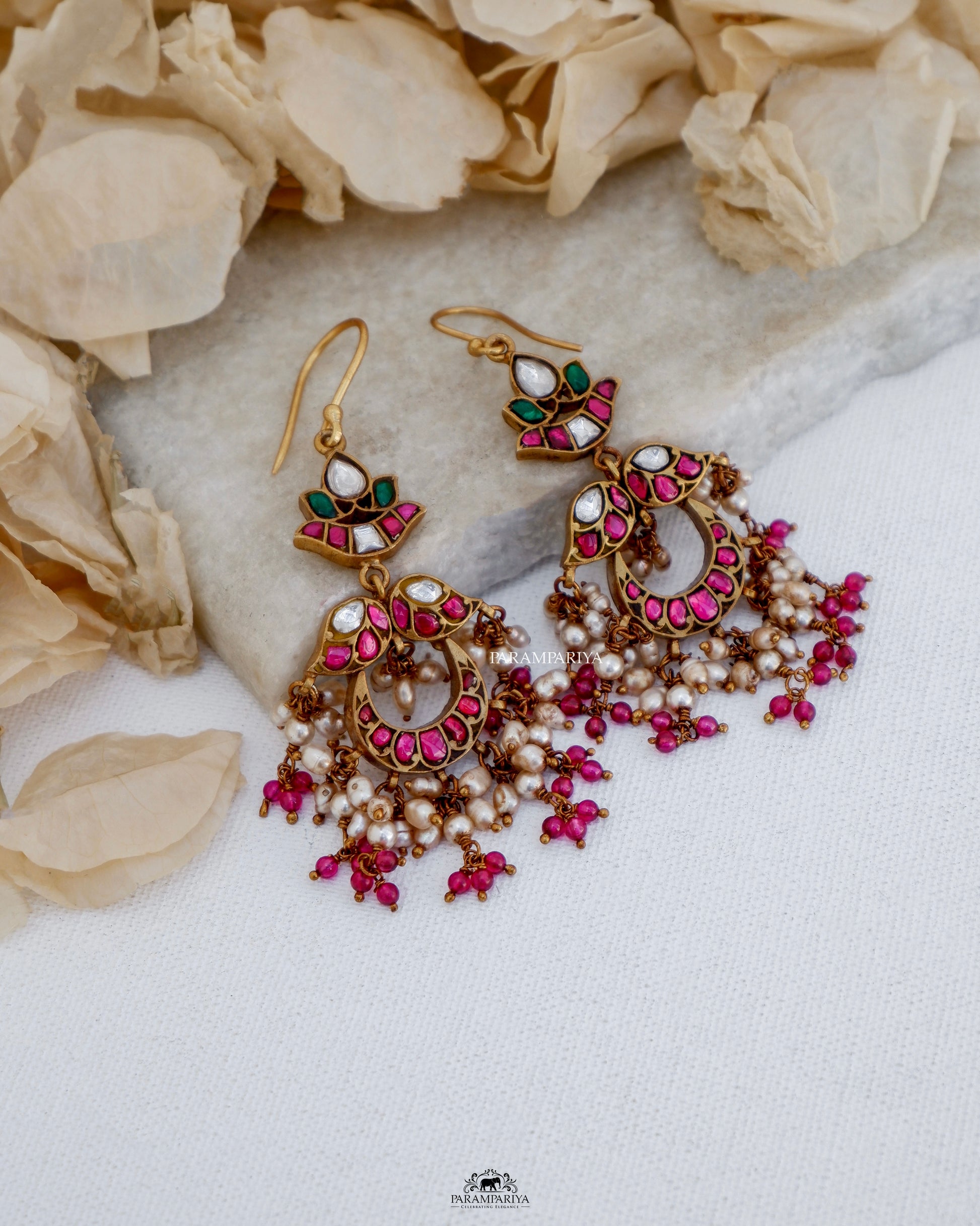 Expertly crafted with high-quality materials, these sleek Selvan earrings feature a modern design of pure silver micron gold plating, accented by dazzling kundan stones and semi-precious beads.