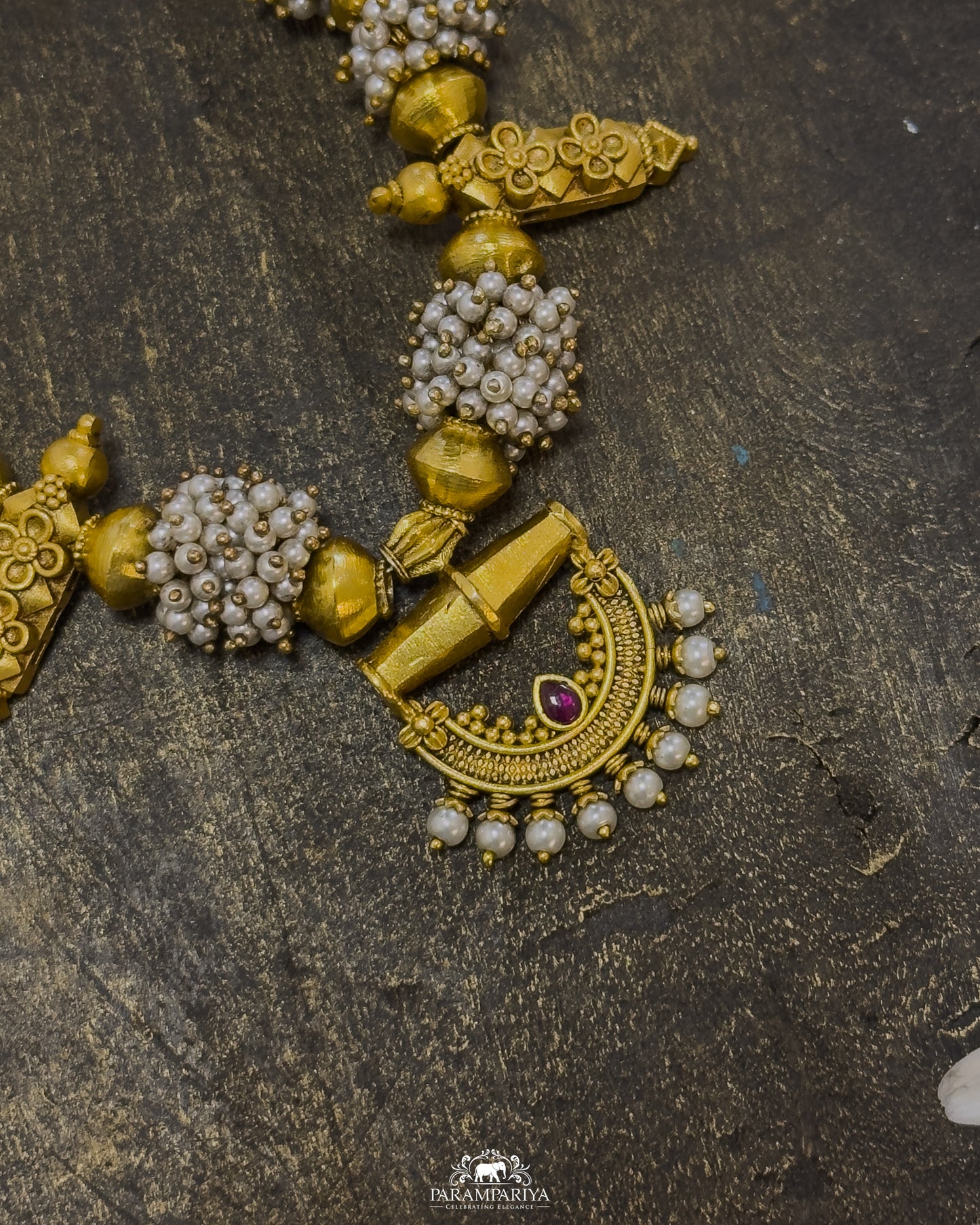 Mouktika Necklace