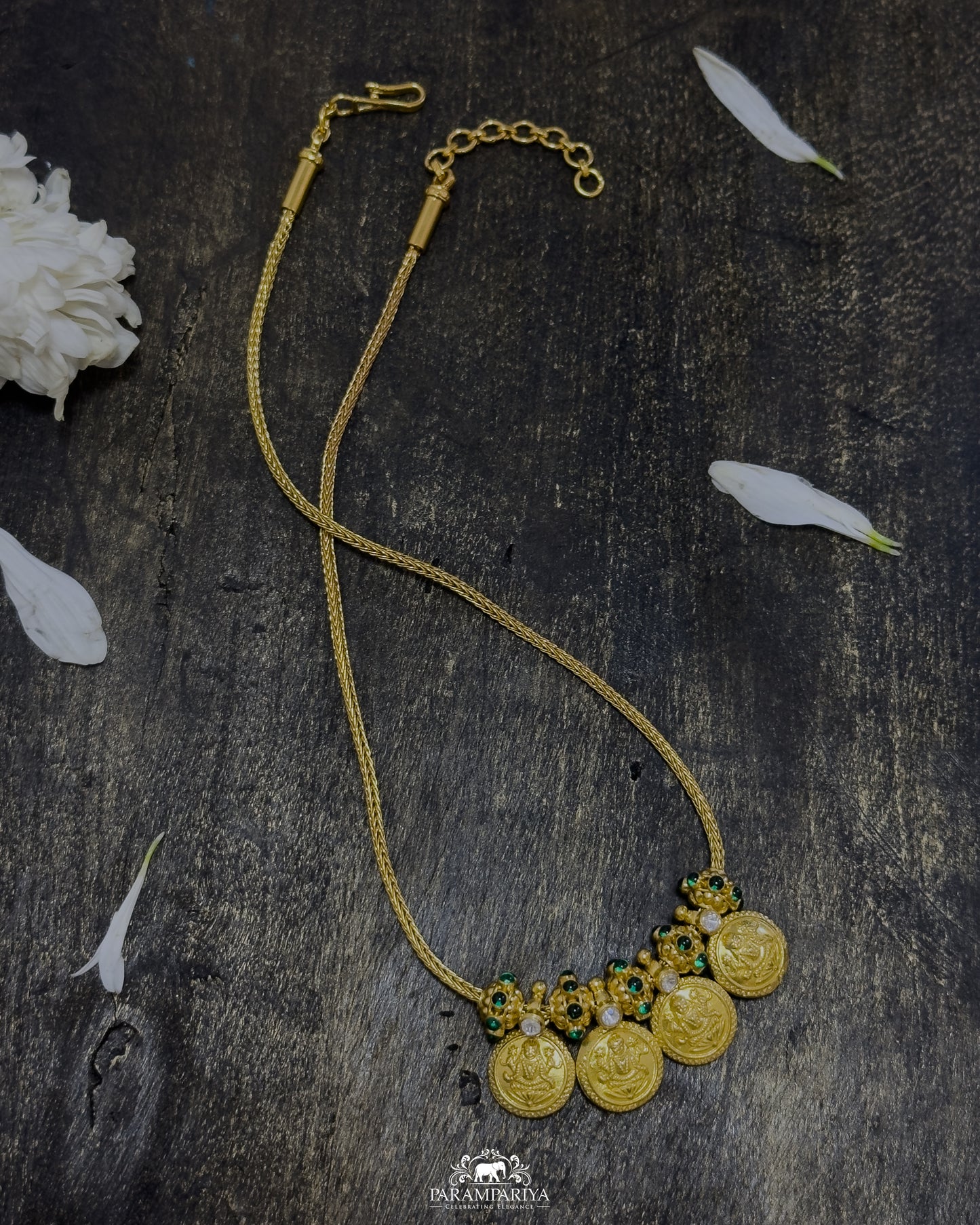 Shanmukhavalli Necklace (Reversible)
