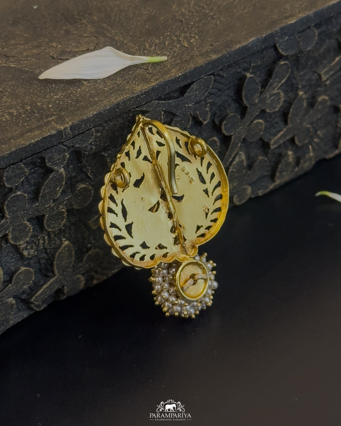 Yara Pendant