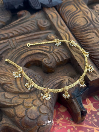 Arivazhagi Necklace