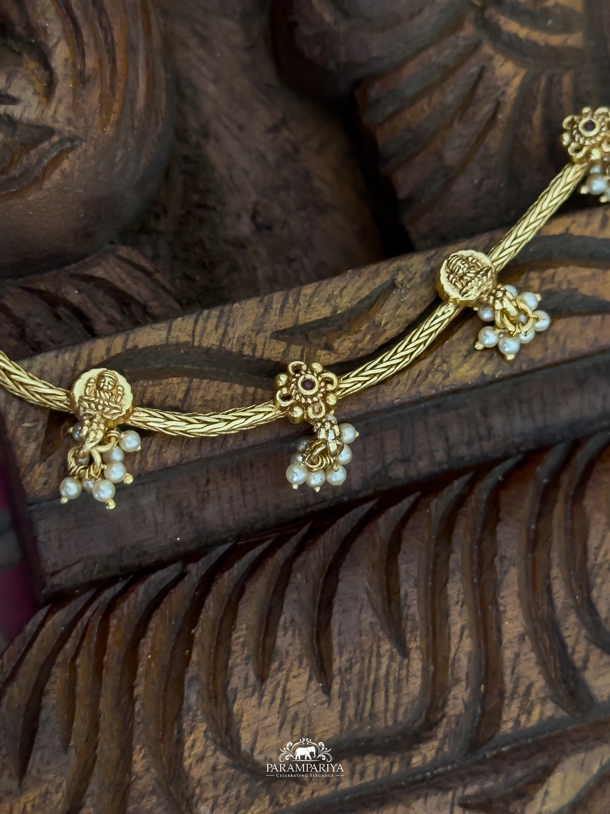 Meyyalagi Necklace