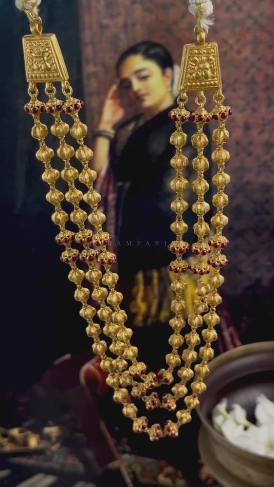 Nilakshi Necklace Set