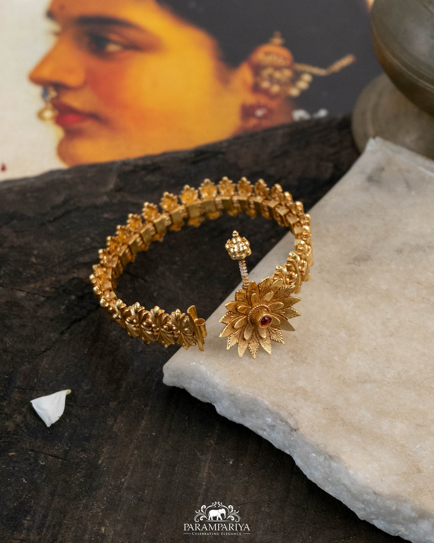 Kayalvizhi Bangle (Single)