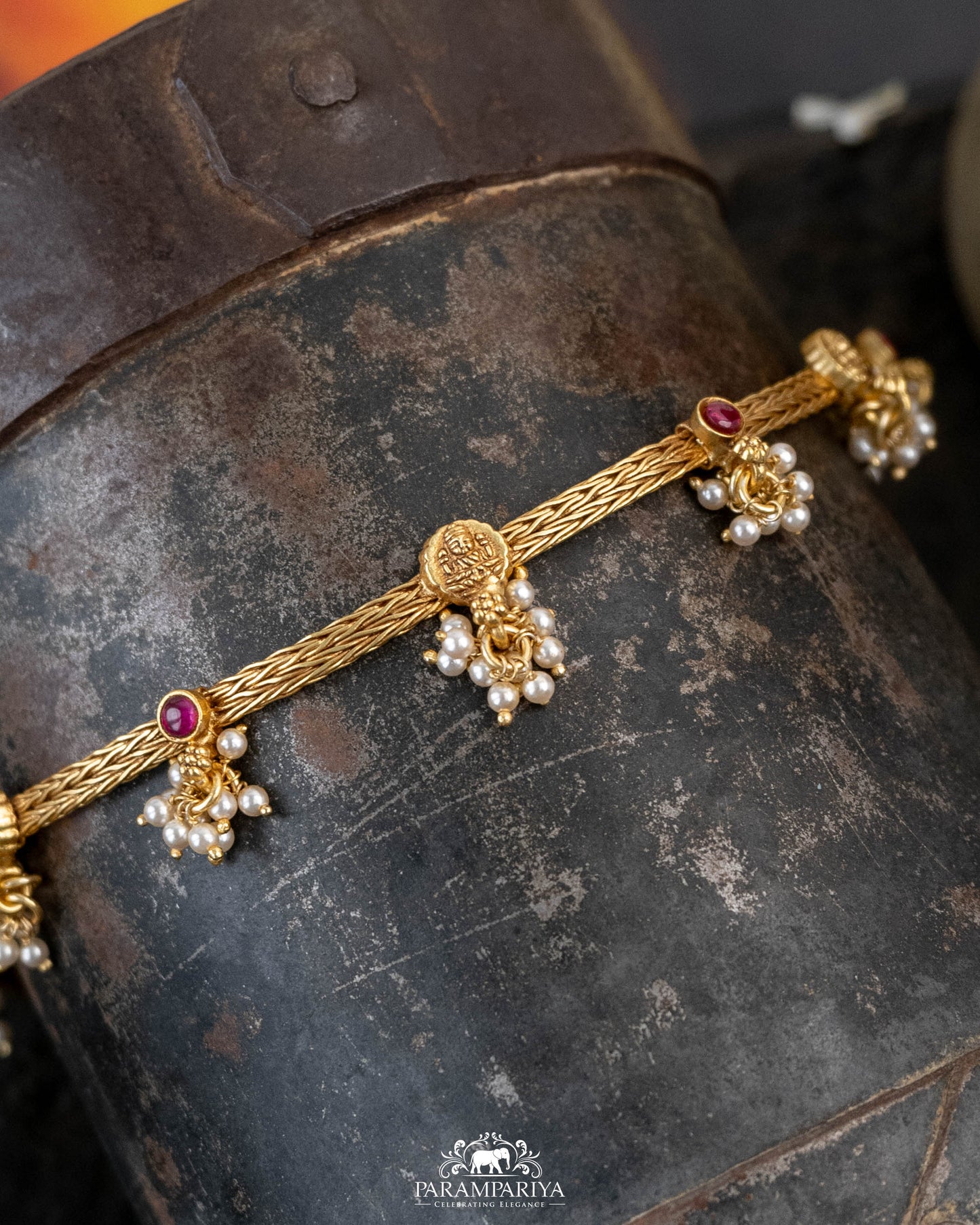 Mozhiyazhagi Necklace