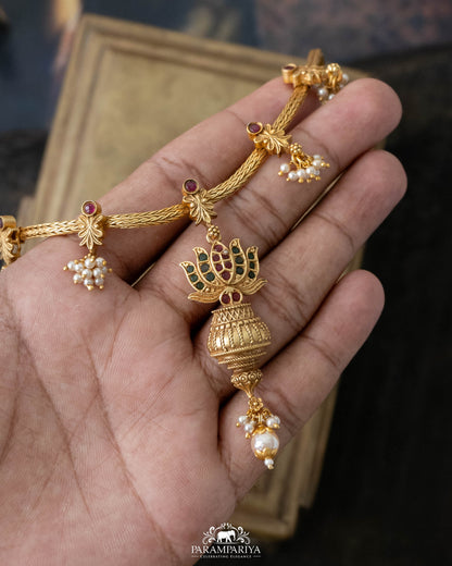 Achyuta Necklace