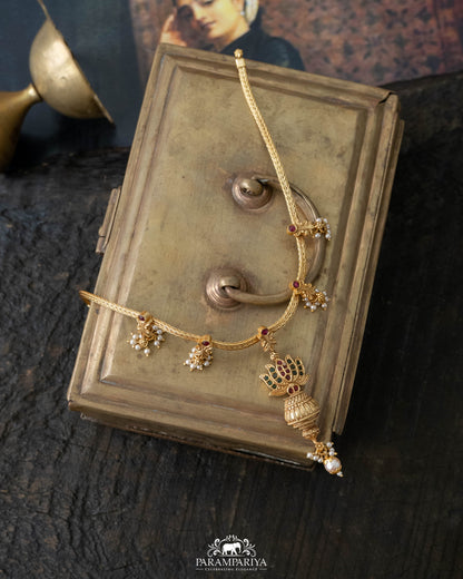 Achyuta Necklace