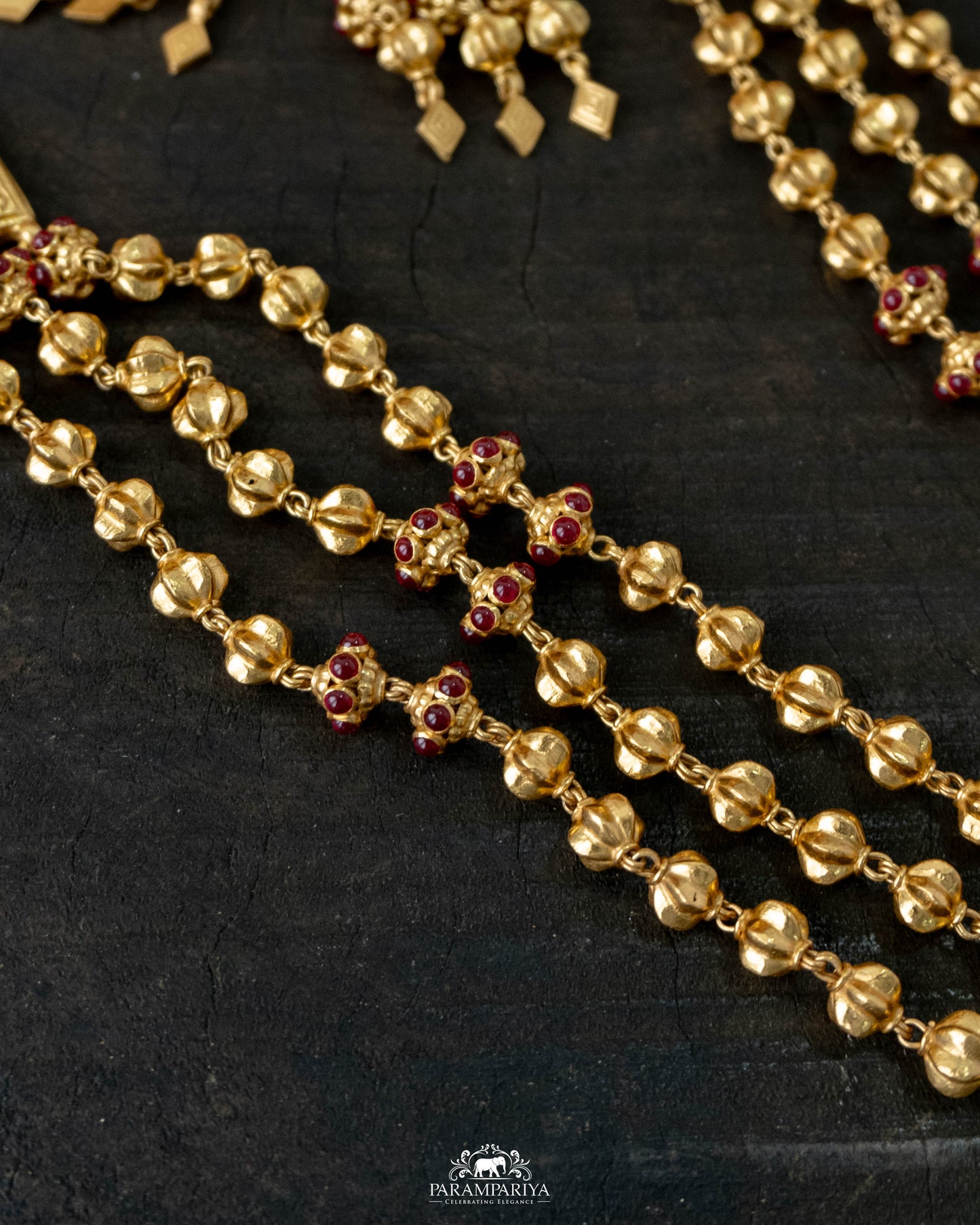 Nilakshi Necklace Set