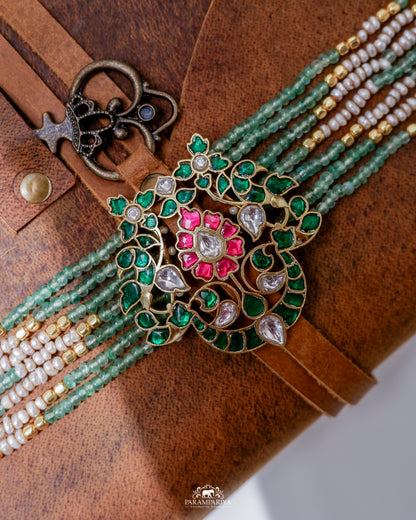 Aiswa Choker