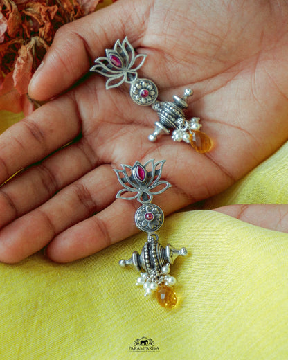 Musk Earrings
