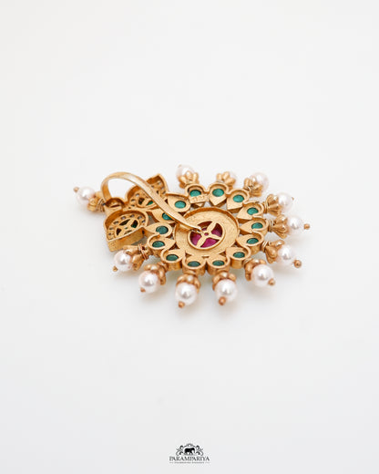 Tholl Pendant