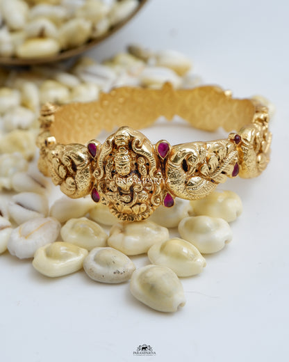 Nagas/Nakshi Kada