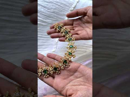 Hansi Necklace Set