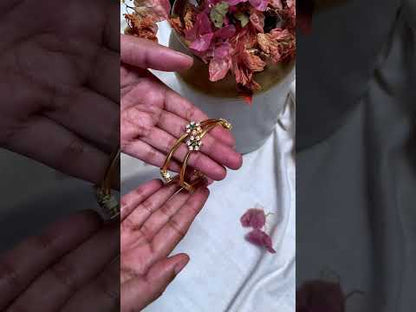 Alwin Bangles