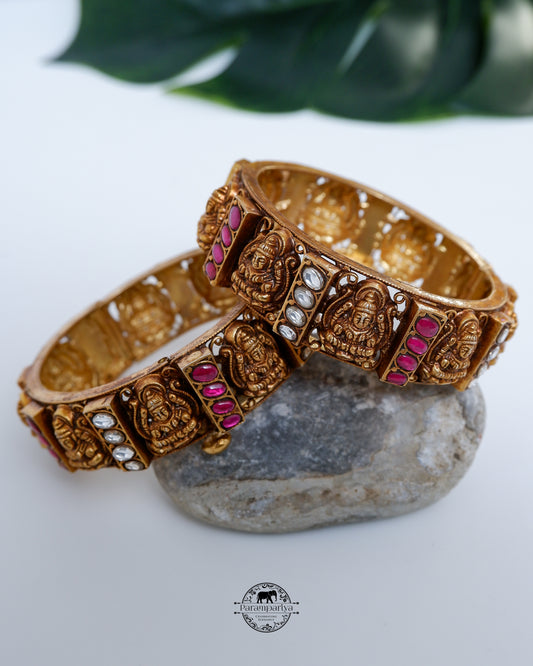 Nakshi kundan temple bangles